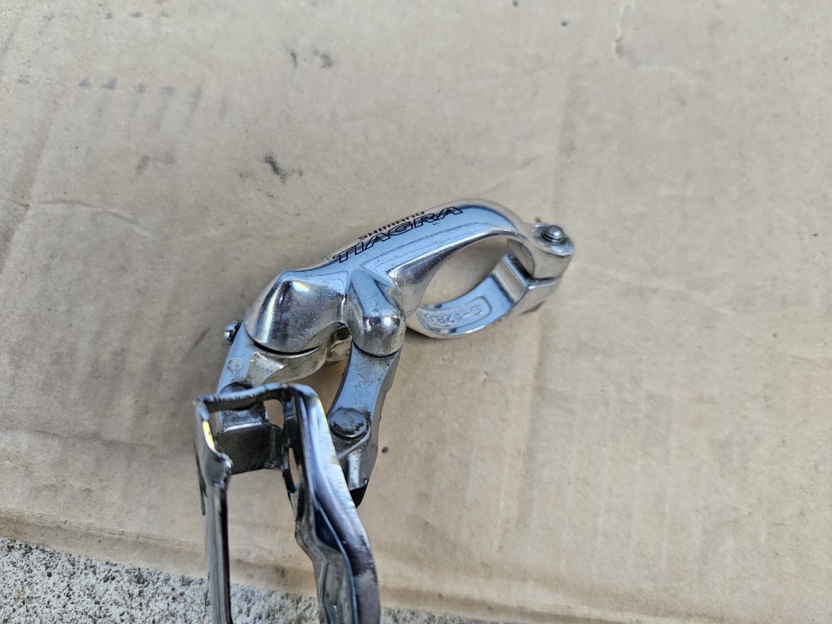 TRIPLE DÉRAILLEUR AVANT CASSÉ Shimano Tiagra 28,6 mm pince bas traction