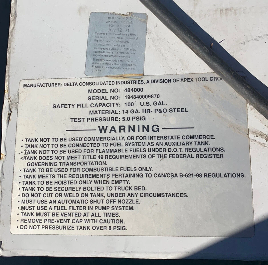 Tanque de transferencia de líquidos de acero rectangular blanco DELTA 484000 con estación de llenado Foto 3 de 3