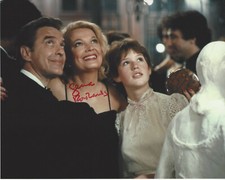 ACTRESS GENA ROWLANDS SIGNED AUTHENTIC 'GLORIA' 8X10 PHOTO w/COA JOHN CASSAVETES