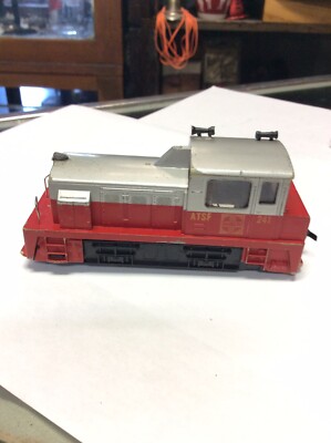 Tyco Atsf 241  Ho Switcher Diesel Locomotive Train Engine ( b1)