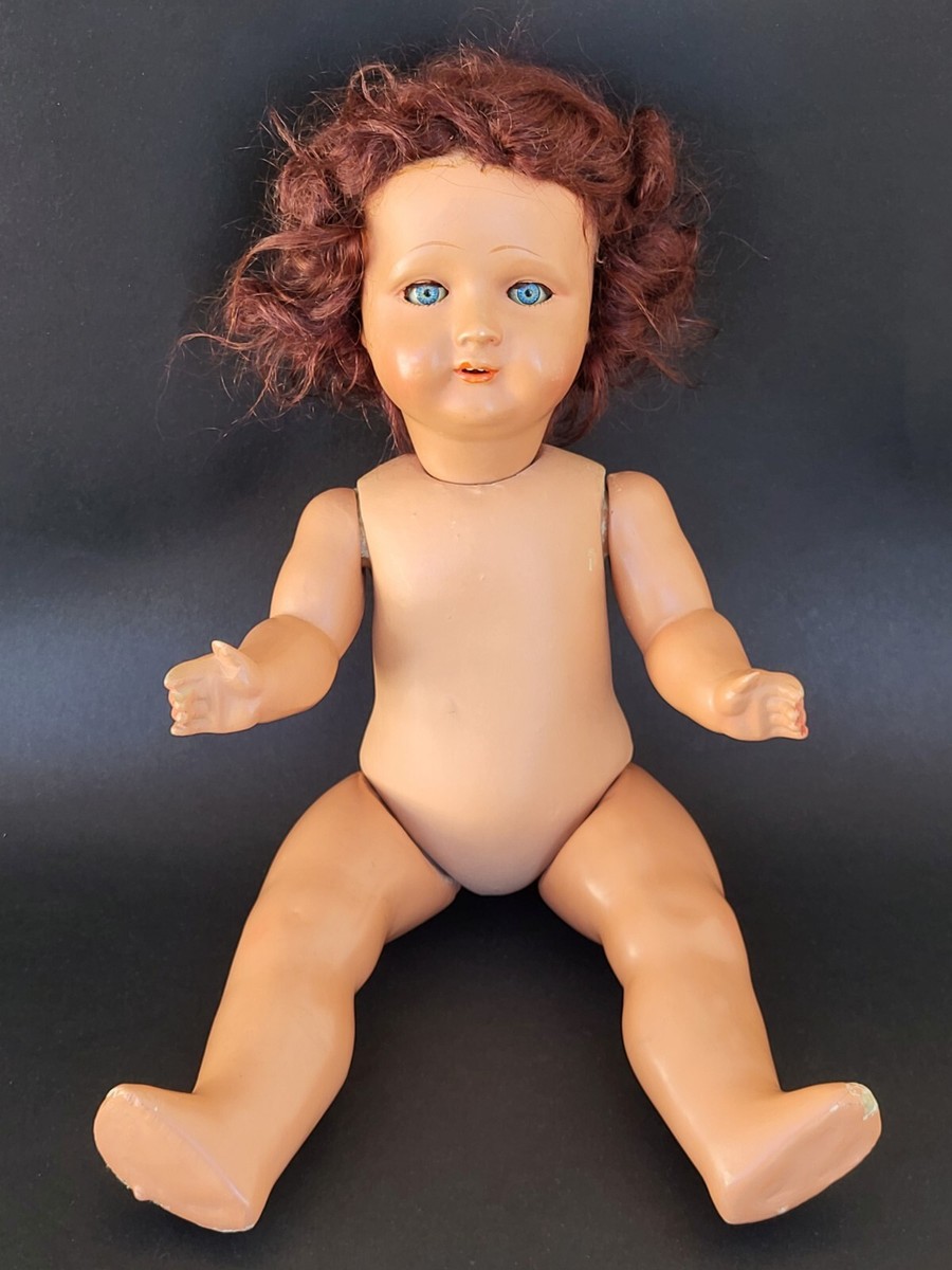 POUPEE tête en porcelaine, yeux dormeurs, bouche ouverte à d - Lot 145 POUPEE tête en porcelaine, yeux dormeurs, bouche ouverte à d - Lot 145