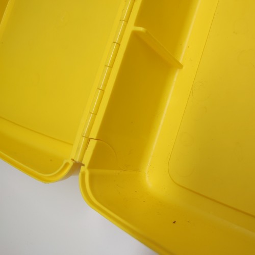 GARFIELD LUNCH BOX AND THERMOS 1978 VINTAGE YELLOW SET - Picture 8 of 12
