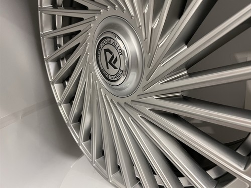 RF2 20 inch Silver Rim fits MERCEDES CLS 500 (NON AMG) - Picture 8 of 8