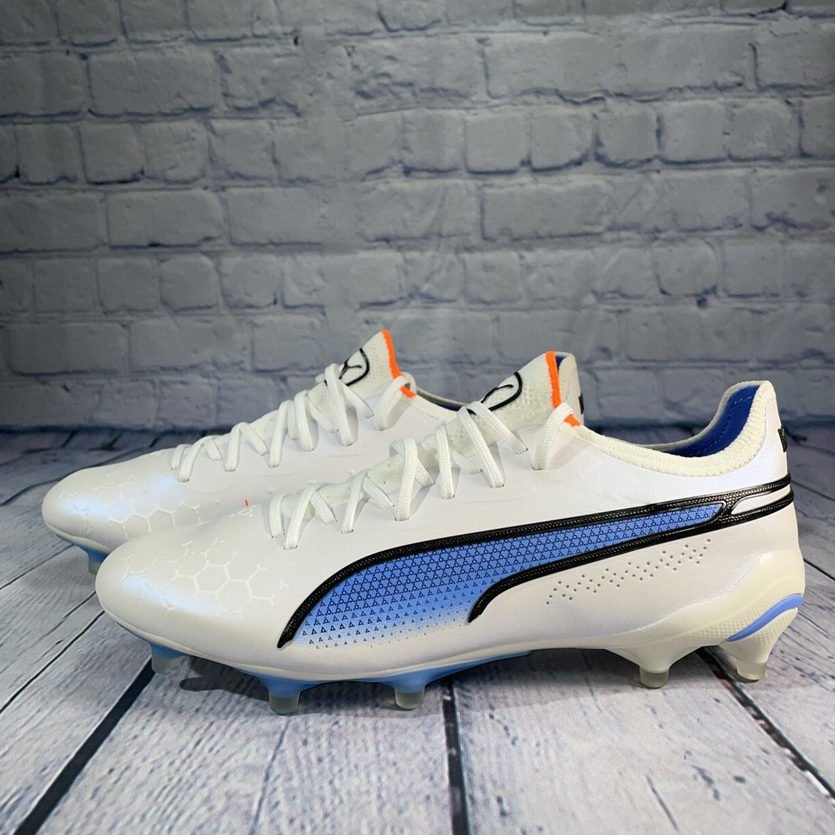 Puma King Ultimate FG/AG Soccer Cleats White Blue Shoes 107262-01