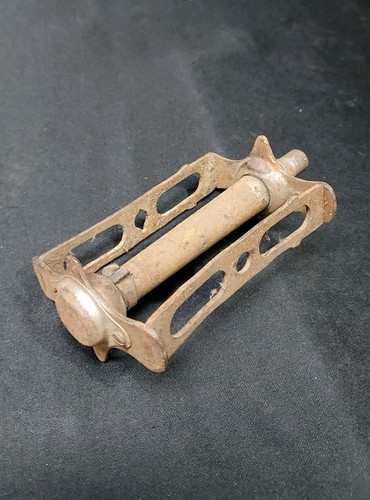 Early 1900's - Bike Bicycle Pedal