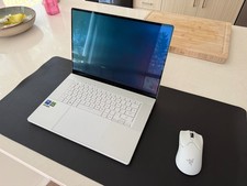 ASUS ROG Zephyrus G16 16" OLED 240Hz 32GB RAM 1TB SSD RTX 4060 Core Ultra 7