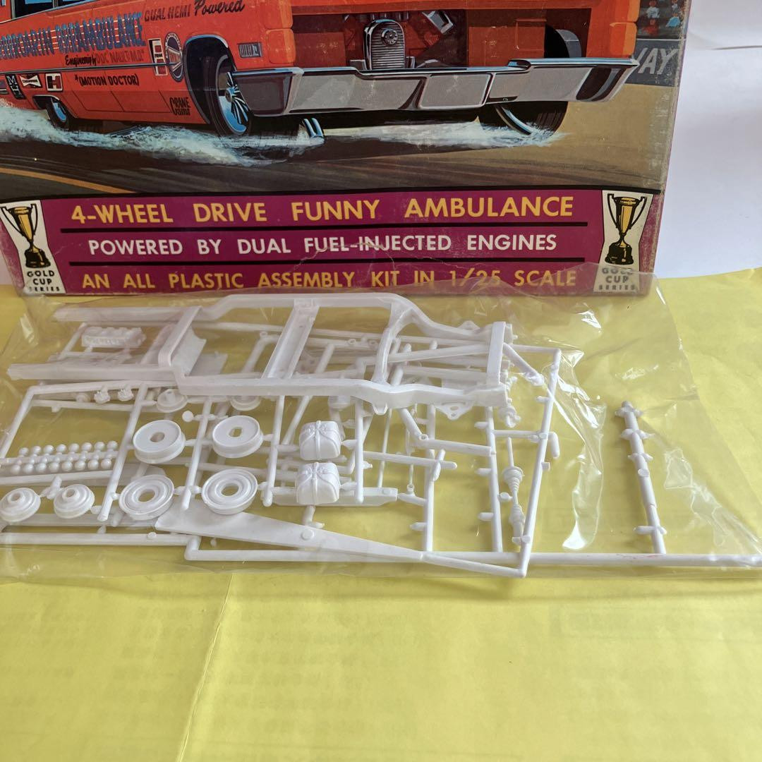 Vintage JO-HAN FUNNY AMBULANCE | eBay Vintage JO-HAN FUNNY AMBULANCE | eBay