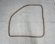 95-99 Bmw E36 318ti Compact Right Door Weatherstrip Rubber Seal Gasket Oem 95-99 Bmw E36 318ti Compact Right Door Weatherstrip Rubber Seal Gasket Oem