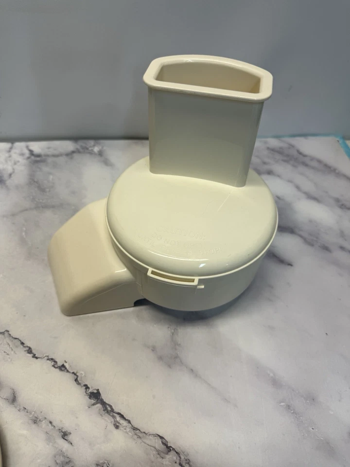 Sunbeam Oskar  14081 Replacement Parts Shute Lid & Pusher Really Good Condition - Image 2 of 3