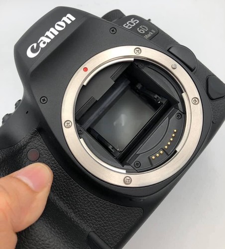 Canon EOS 6D Mark II 26.2MP Digital SLR Camera Body - shutter count : 4,300 - Picture 2 of 7