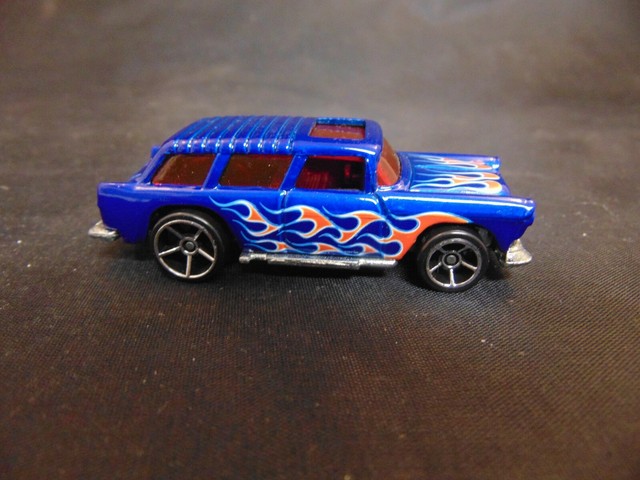 Hot Wheels Blue w/Flames CHEVY NOMAD 