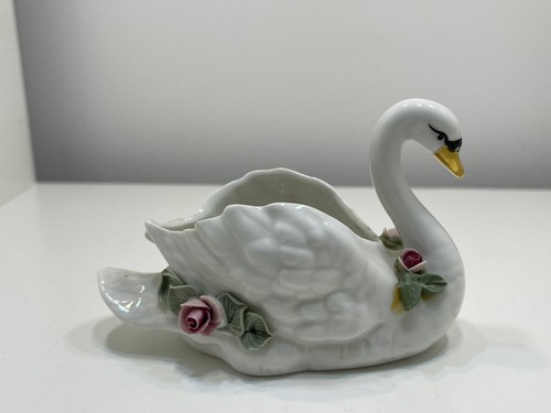 Sammler Porzellan Figur Schwan Gefäß ca. 11 cm. Zustand siehe Fotos    - Bild 3 von 3