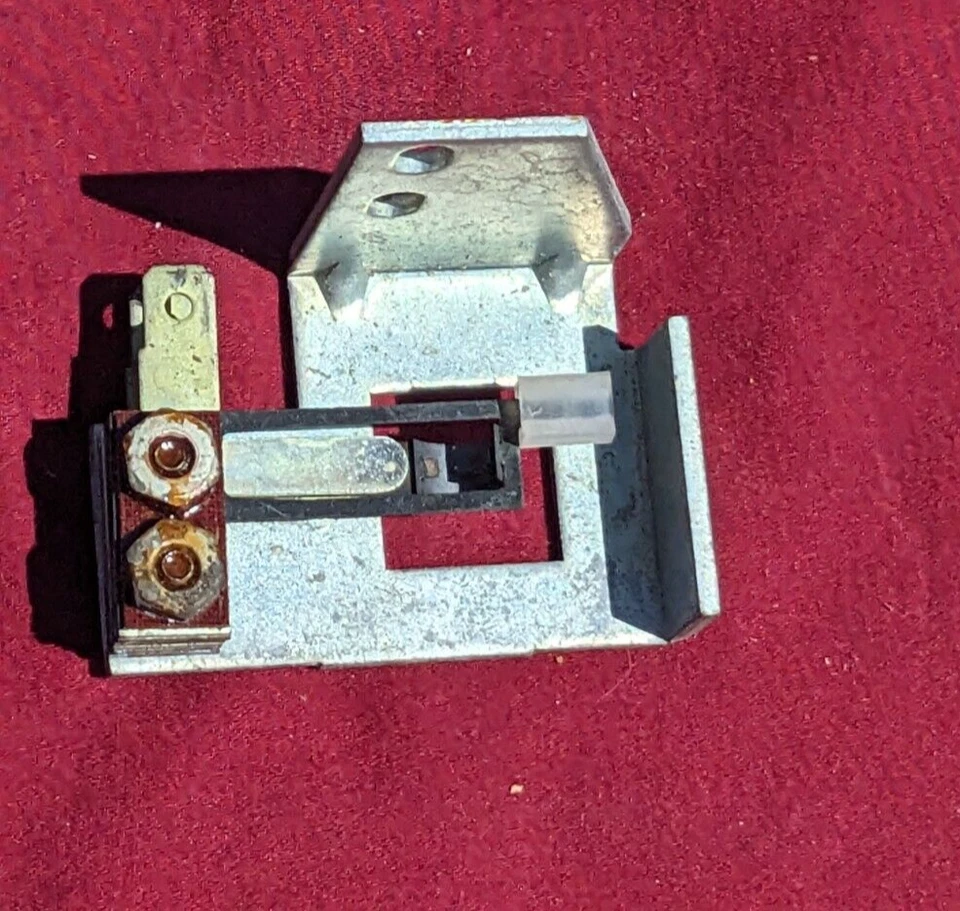 Nuevo de Lote Antiguo GM 1964-1969 Oldsmobile Toronado Starfire Jetstar 88 98 Interruptor Maestro de Aire Acondicionado Foto 3 de 4