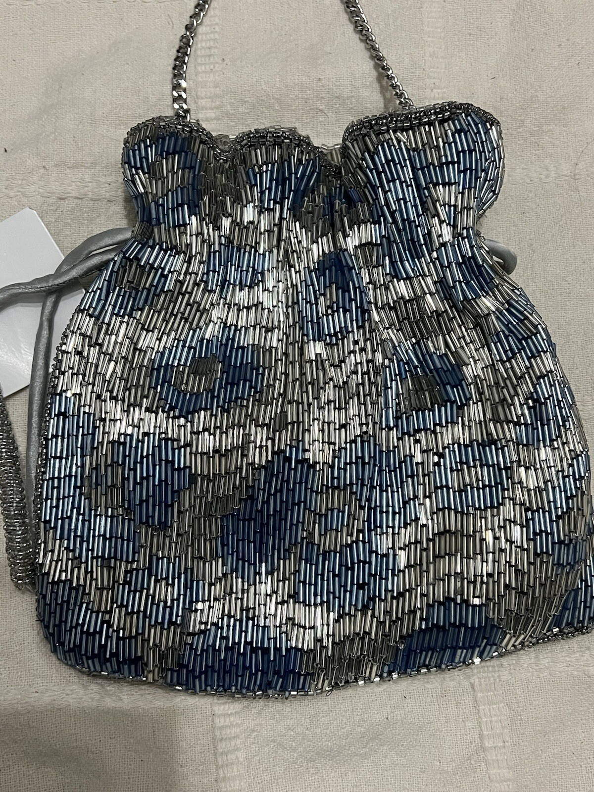 Picture 4 of 5