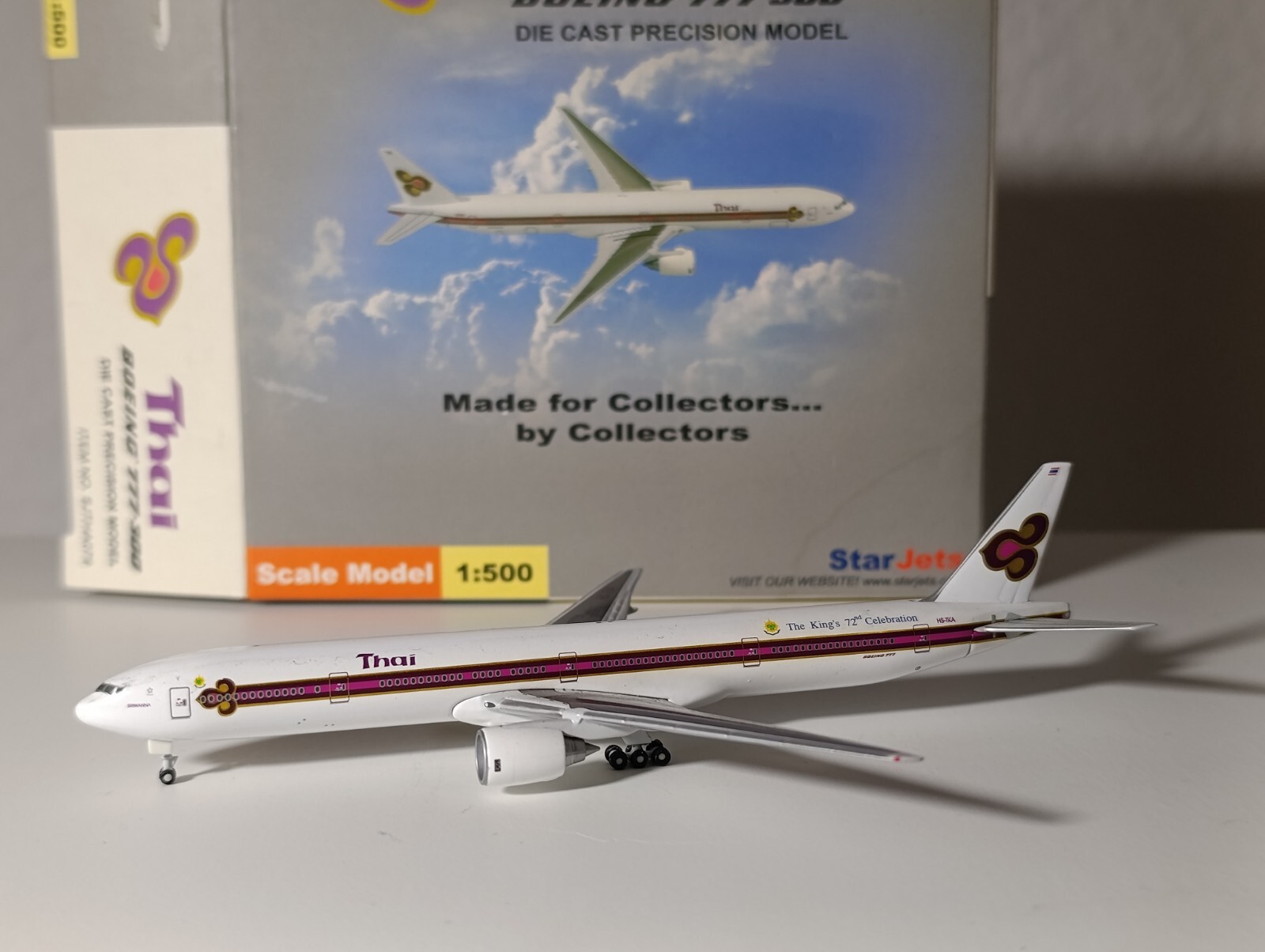 StarJets (wie Herpa Wings) Thai Airways Boeing 777-300 HS-TKA 1:500