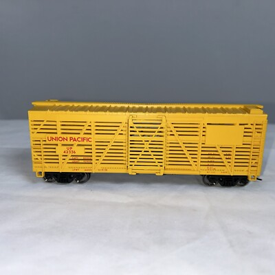 #ad Walthers Trainline Union Pacific #42336 40’ Stock Car Item No. 931 1680 $20.00