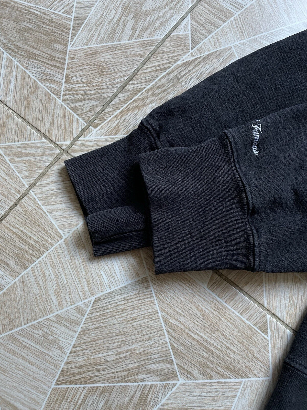 Felpa con cappuccio Y2K Supreme grande oro logo famosa in tutto il mondo nera made in Canada streetwear