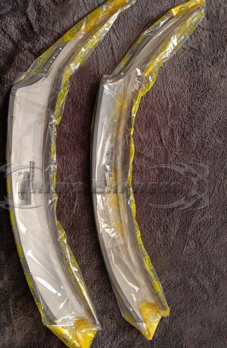For 1998-2002 Toyota Corolla/Prizm Stainless Fender Wheel Molding