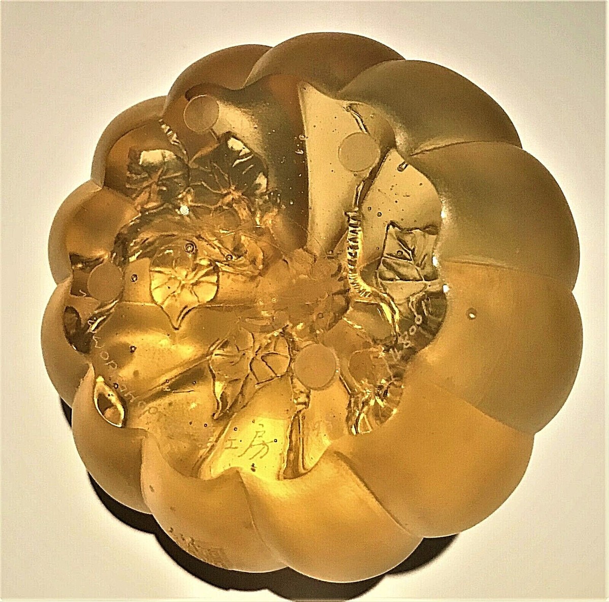 琉璃工房 LIULIGONGFANG LIULIGONGFANG 琉璃工房 Chinese Crystal Glass Ram Limited