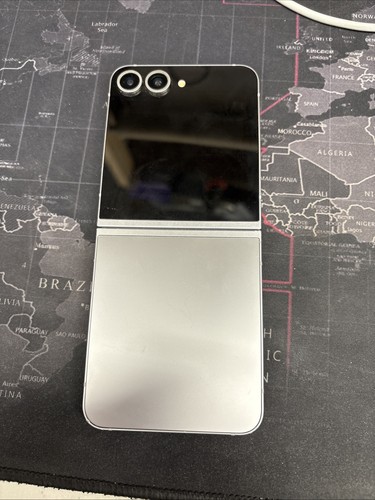 Samsung Galaxy Z Flip 6 256GB SM-F741U (AT&T) Fully Functional DG4030 - Zdjęcie 3 z 12