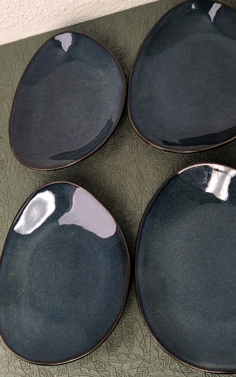 10 Tuxton China Inc GAN-650 Artisan 8-3/8" x 6-7/8" Night Sky Ellipse Plates