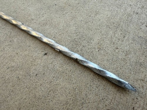 BULK 18 in. Galv. Spiral Landscape Edging Spikes - 1 Gauge Steel - Sandbaggy - Picture 10 of 13