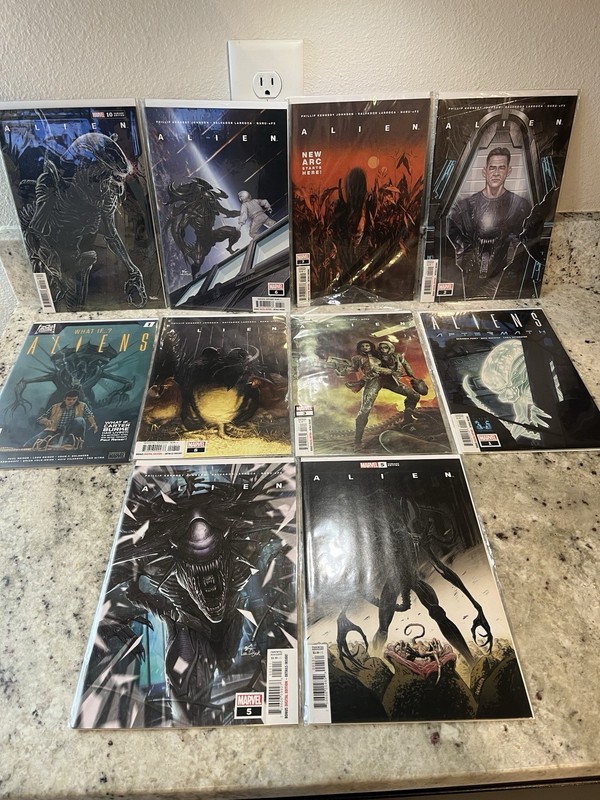 Marvel Comics Alien Comic Lot Of 10. Please See Pics For Issues