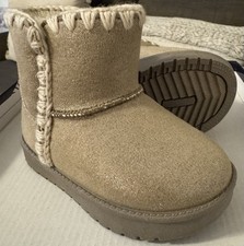 Balloon Kids Gold Glitter Cozy Booties Size 10