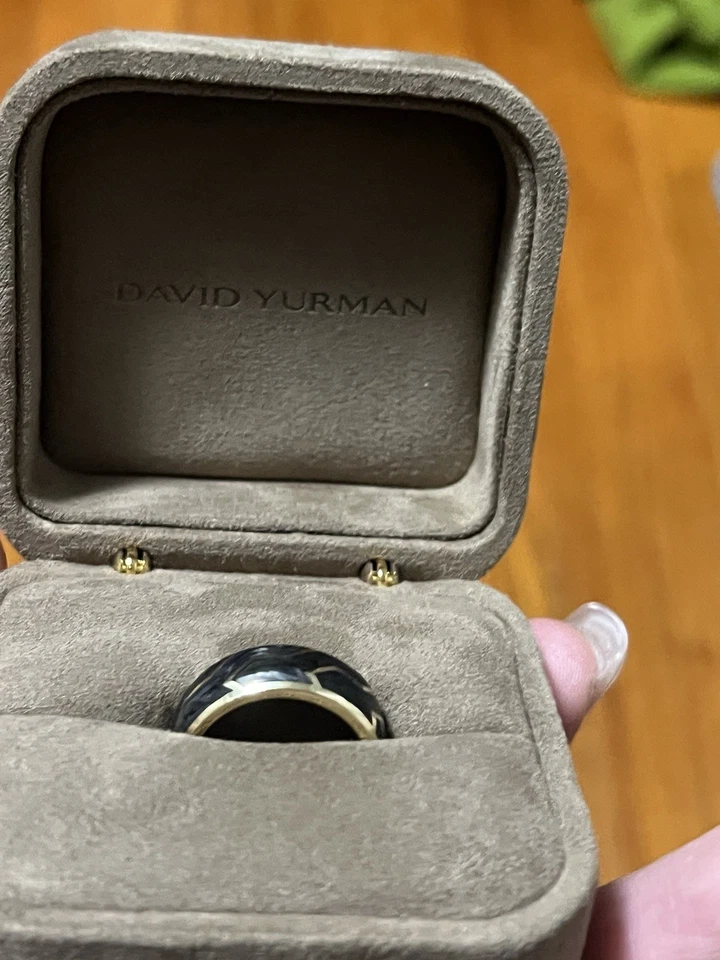 ANILLO BANDA CARBONO FORJADO DAVID YURMAN ORO AMARILLO 18K, 8,5mm  Foto 3 de 4