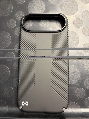 Speck Magnetic Rugged Black Gray Hard Case Fitted Skin for Cell Phone