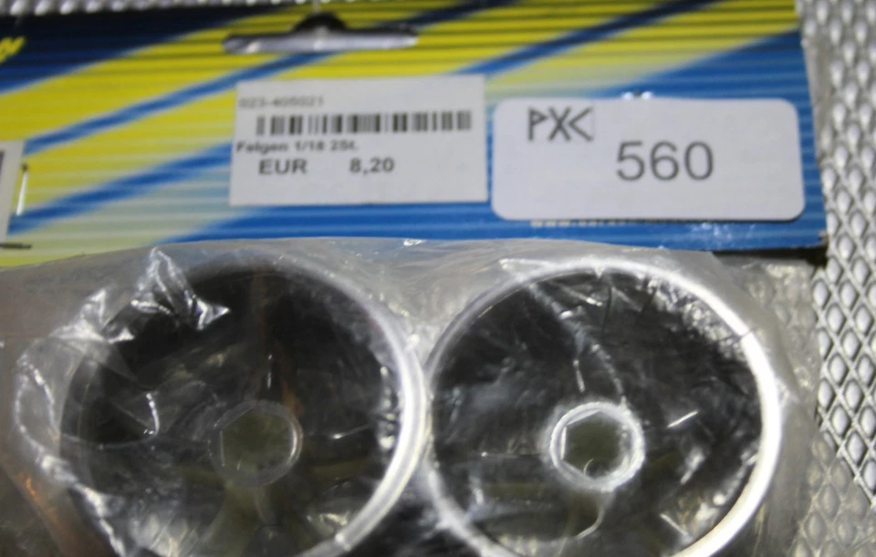 Mr Fu/Max 18XXL Chrom-Felgen 1:18 von Carson 405021 NOS /Neu in OVP - Bild 2 von 2