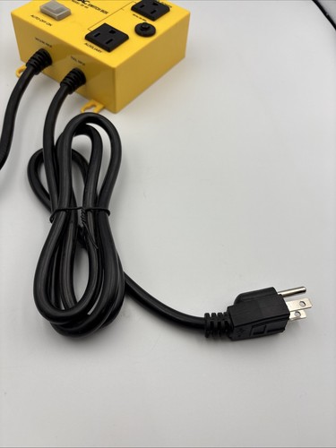 iVac Switch Box Model SB-NA/AUTO OFF/ON/120VAC/12A/60Hz - Picture 8 of 8
