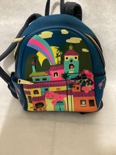 Mini mochila Loungefly Disney Parks Enchants Casita