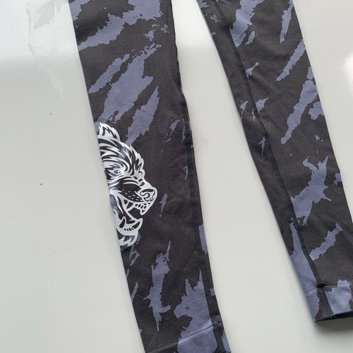 OUR STAMP "EVERSON SEAMLESS" SCRUNCH LEGGINGS blau lila NATIVE CAMO Gr. S - Bild 2 von 11