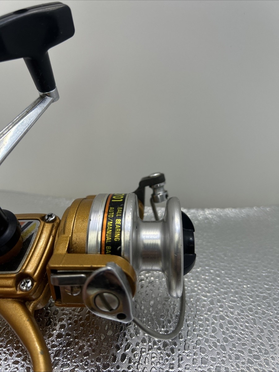 Vintage Shakespeare 2701DB Ambidex gold Spinning reel UL ultra