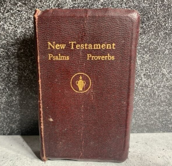 New Testament with Psalms & Proverbs Bible - National Edition King James 1963