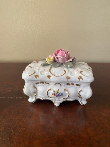 Vintage Dresden Capodimonte Italy Porzellan Schatulle, Schmuckkästchen mit Fuß - Bild 3 von 6