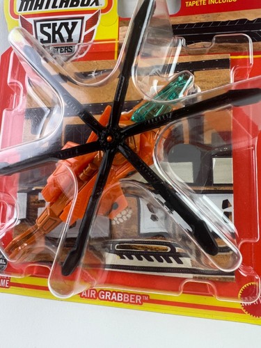Matchbox Sky Busters 2023 Air Grabber Orange 32/32 Diecast Toy Military Plane - Picture 3 of 7