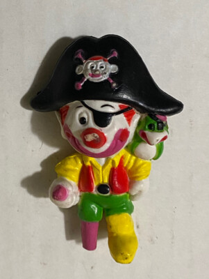 VINTAGE 1981 MEGO CLOWN AROUND LONG CLOWN SILVER PIRATE C-64 PVC FIGURE C64 RARE