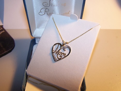 VINTAGE "MOM" 14KT GOLD/STERLING SILVER DIAMOND ACCENT OPEN HEART PENDANT&CHAIN - Picture 2 of 8