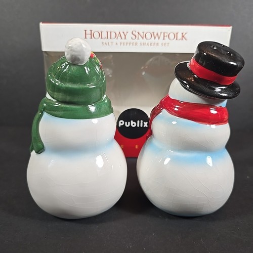 PUBLIX HOLIDAY SNOWFOLK SALT & PEPPER SHAKER SET ENCORE EDITION  2005 - Picture 3 of 9