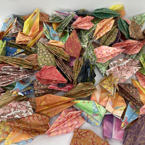 Vintage Lot of 40 Origami Paper Cranes Homemade 6x6 Japanese Papers - Picture 2 of 7