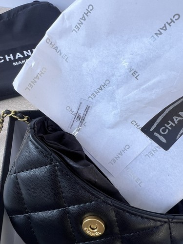 NEWCHANEL Mini Black leather chain bag vic birthday gift limited giveaway Gift - Zdjęcie 10 z 15