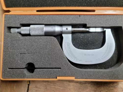 Mitutoyo Micrometer NO 122-125