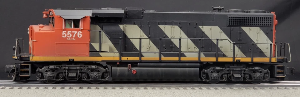 CUSTOM MTH Premier O Scale/3 Rail Canadian National GP38-2W Locomotive Proto 3.0 - Image 4 of 4