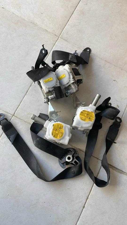 Juego de cinturón de seguridad delantero trasero derecho derecho derecho toyota rav4 2019 2020 2021 2022 2023 oem Foto 2 de 4