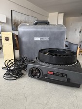Kodak Carousel 800 35mm Slide Projector w Tray Carrying Case
