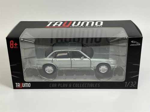 Jaguar XJ6 LHD Seafrost Light & Sound 1:32 Scale 32110017 - Picture 9 of 9