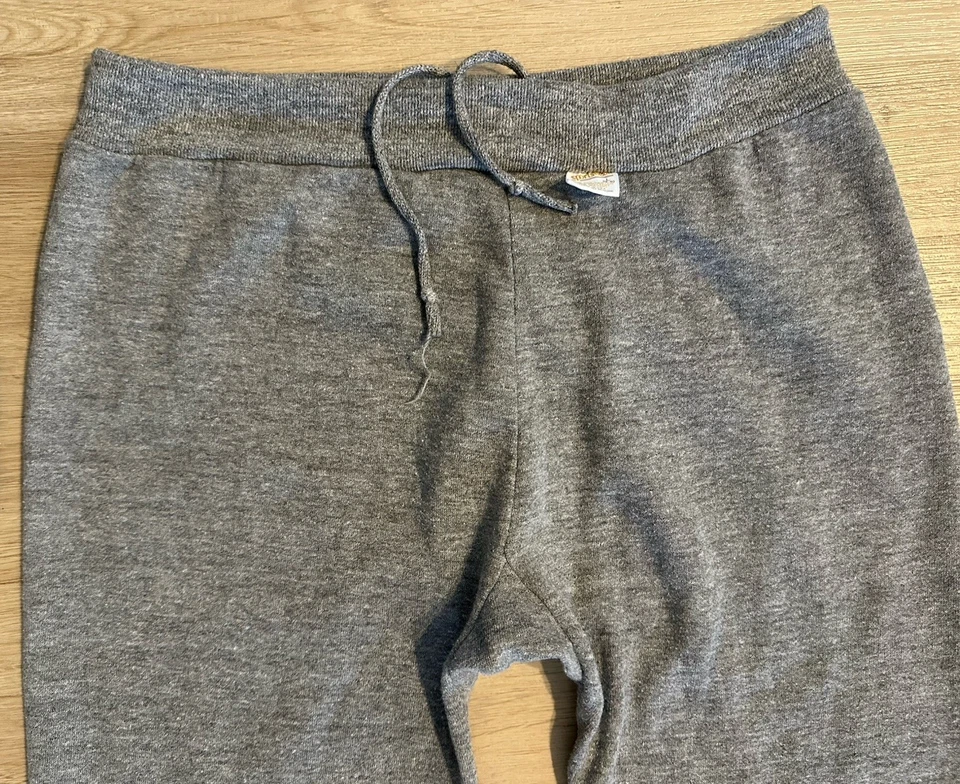 Pantalones deportivos grises vintage tejidos con cordón ropa deportiva mediana polar hechos en EE. UU. Error Foto 3 de 4