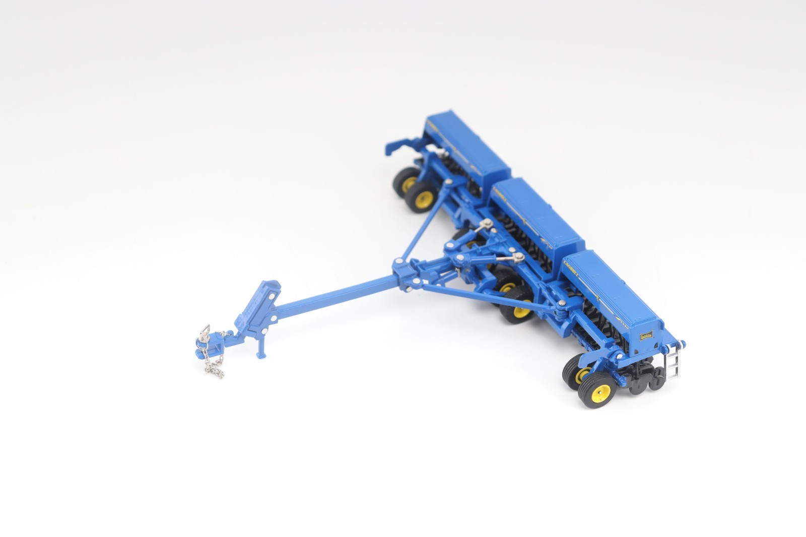 LANDOLL DIECAST MASTERS 1/64 5532-30 GRAIN DRILL SAME SCALE 